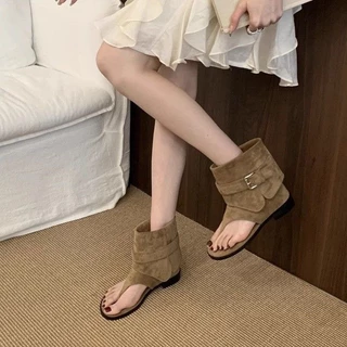 JINxCHOY Flip-Flops หนังนุ่ม Retro สไตล์ใหม่สำหรับฤดูร้อน รองเท้าแตะPU แฟชั่น สวมใส่สบาย เหมาะสำหรับการใช้งานกลางแจ้ง
