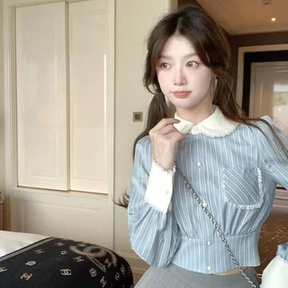 Chili Koko เสื้อเชิ้ตลายทางสีฟ้าฝรั่งเศส เสื้อแขนยาวคอตุ๊กตาเอวสั้นสำหรับสาวตัวเล็ก 99111