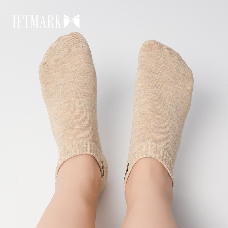 IFTMARK ถุงเท้าแฟชั่น 7 คู่ 7 สี ลายหมีน่ารัก สวมใส่สบาย ทนทาน เปลี่ยนสีได้ทุกวัน