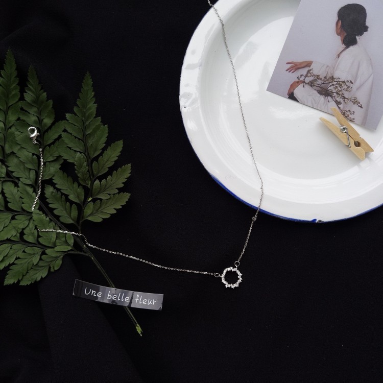 สร้อยคอพร้อมจี้ ประดับเพชร เครื่องประดับ พร้อมส่ง