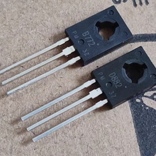 2SB772   2SD882   เครื่องขยายเสียง