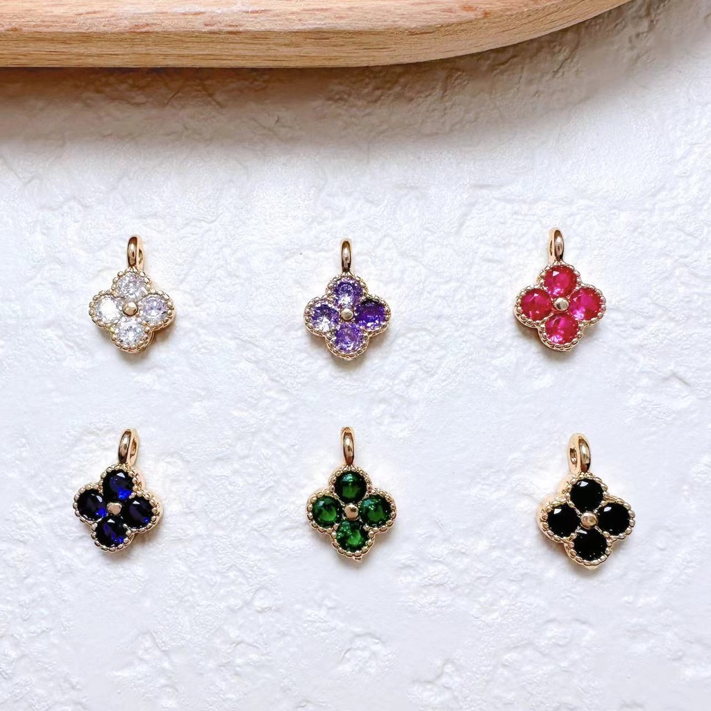 สีสูงระบุทองแดงชุบ 14K Gold Micro-Inlaid Zircon Four-Leaf Clover จี้ต่างหูสร้อยคอวัสดุทําด้วยมือขายส่ง A