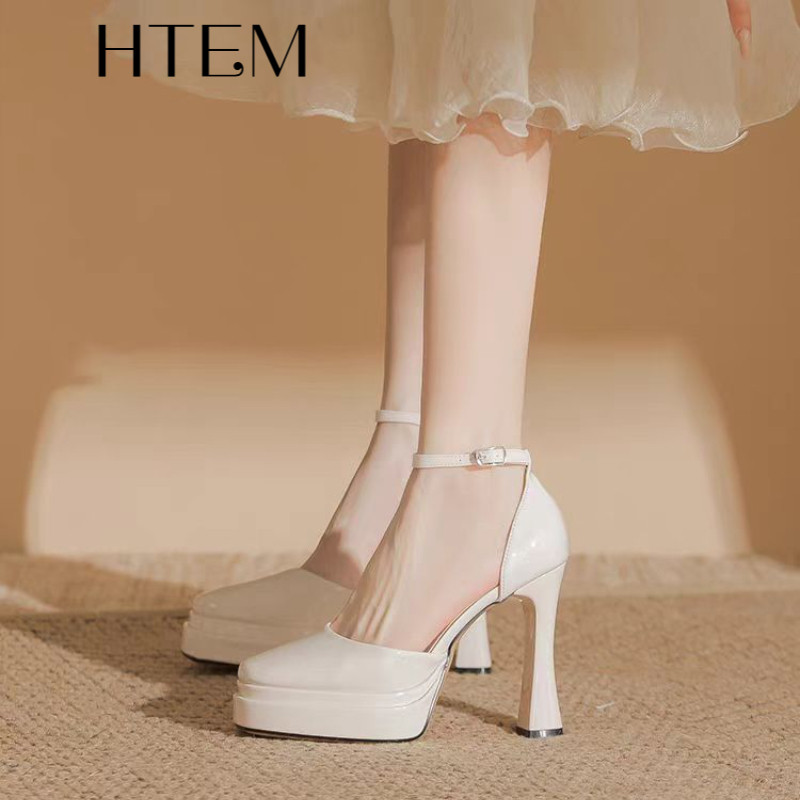 HTEM 2025 ฤดูร้อนใหม่กันน้ำที่เรียบง่ายและสง่างามรองเท้าส้นสูงสำหรับผู้หญิงรองเท้าส้นสูง