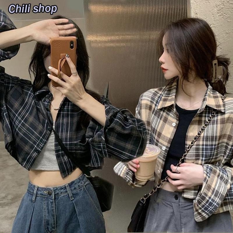 Chili#เสื้อเชิ้ตลายสก็อตสั้นสำหรับผู้หญิง 2025 ฤดูใบไม้ร่วง ดีไซน์บางเฉียบ เสื้อเชิ้ตแขนยาวสไตล์เรโทรฮ่องกง #W293