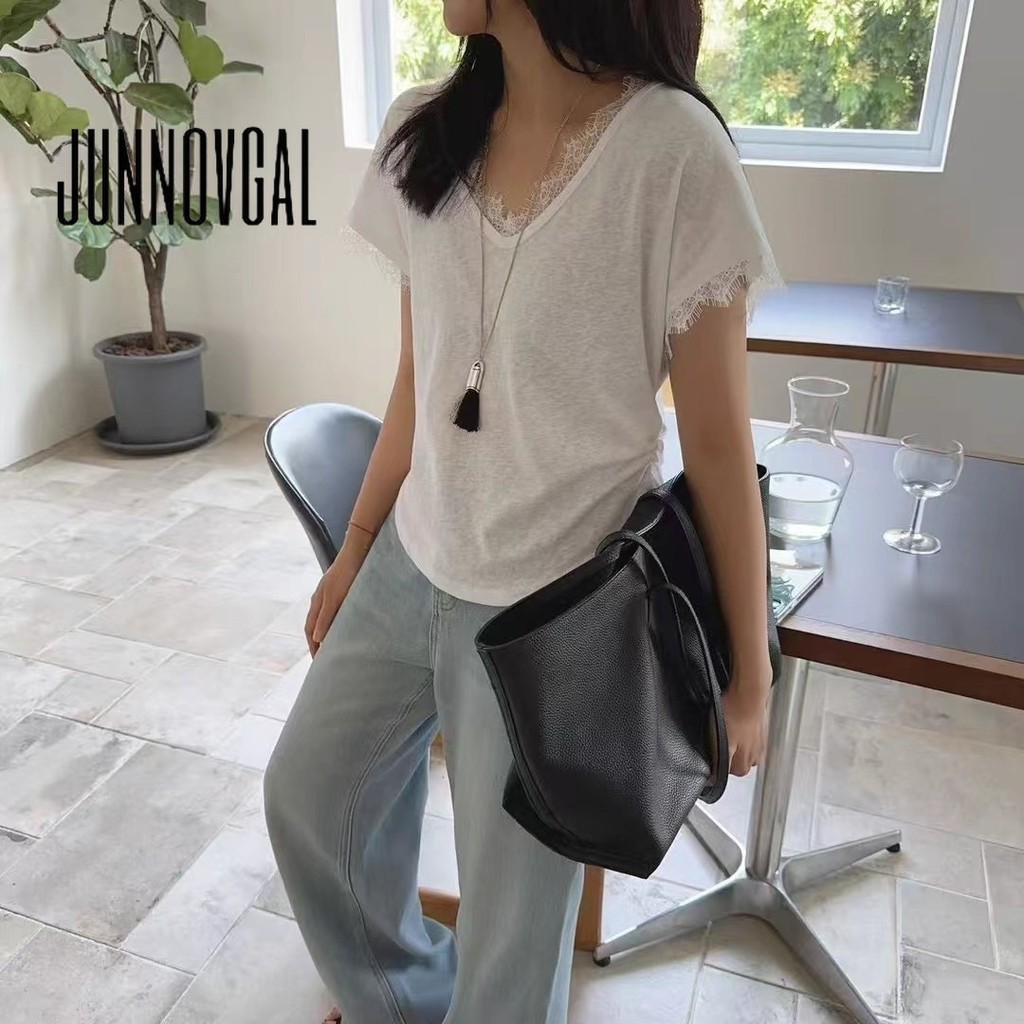 เสื้อยืดลูกไม้แขนสั้นสำหรับผู้หญิงในปี  คอลเล็กชั่นใหม่ล่าสุดในสไตล์ Y2K