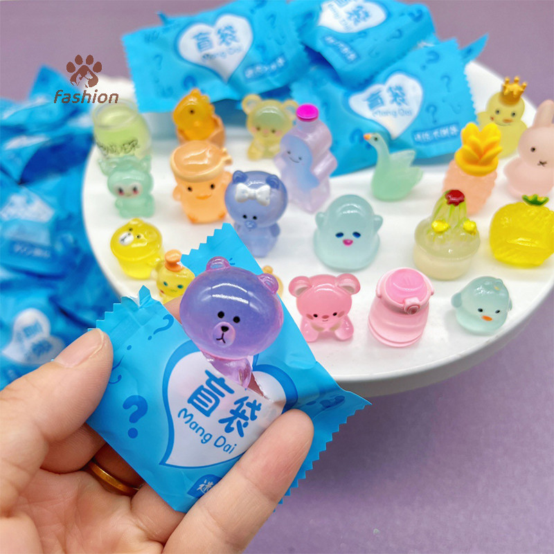 [แฟชั่น] 10ชิ้นน่ารักมินิจําลองสัตว์รุ่นตาบอดกล่องของเล่นแอ็คชั่นตุ๊กตาเซอร์ไพรส์ตัวเลขขนมปลอมเดากระเป๋าตาบอดสําหรับของขวัญเด็ก {ไทย}