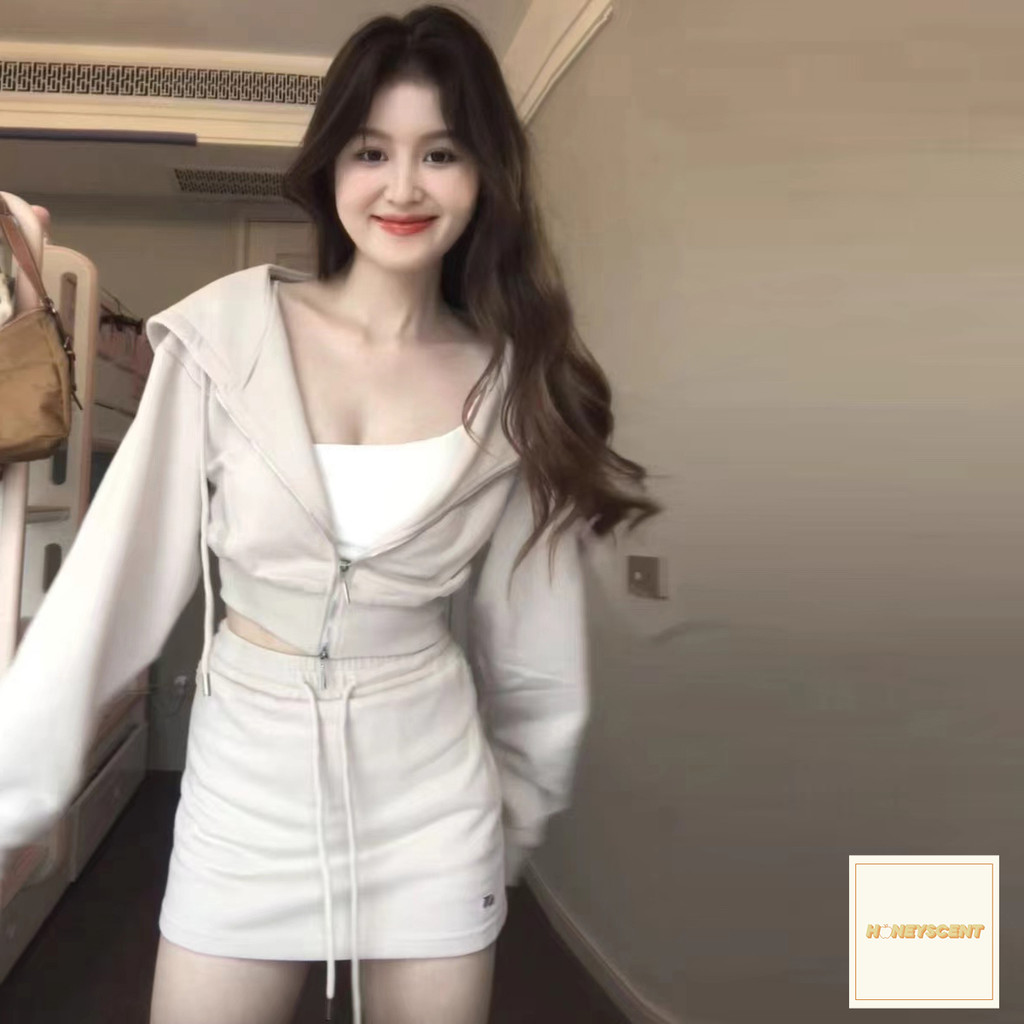 ชุดเซ็ตฮู้ด + กระโปรงแฟชั่นสำหรับสาวๆ