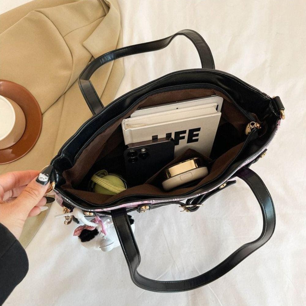 Lilyes การ์ตูนอะนิเมะ Itabag, Y2K ความจุขนาดใหญ่ JK Crossbody กระเป๋า, กระเป๋าเป้สะพายหลังหวาน Kawaii ตุ๊กตาป้ายจอแสดงผลกระเป๋าสะพายโปร่งใสของขวัญวันเกิด