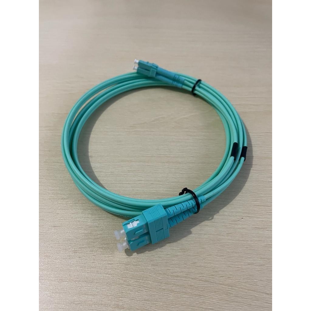 Patchcord Fiber Optic LC SC/SC LC Duplex Multimode OM3 50/125um 2 เมตร
