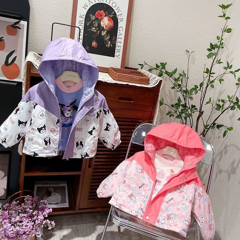 เสื้อแจ็คเก็ตเด็กผู้หญิงผ้านวม สไตล์การ์ตูนคุโรมิ สำหรับฤดูหนาว สีที่เข้ากันได้