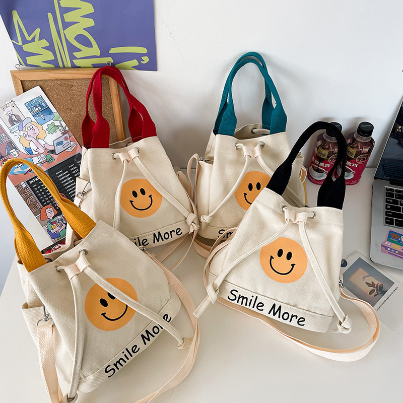 Lucky girl555: กระเป๋าถัก ทรงขนมจีบ ใส่ของได้เยอะ แฟชั่นสําหรับสตรี kk4835