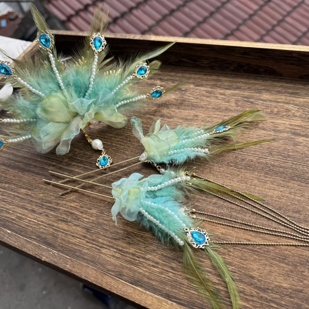 Feather Dream Hanfu อุปกรณ์เสริมสไตล์โบราณ Qingluan การจับคู่สี Feather Phoenix Crown นกสีดํา Phoeni