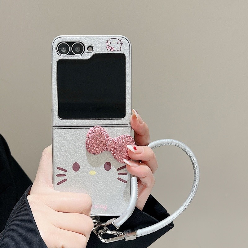LUKEN เคสโทรศัพท์สําหรับ Samsung Galaxy Z Flip 7 6 5 4 3 OPPO ค้นหา N2 Flip N3 Flip น่ารัก Kitty Bowknot หนังปกหลังพร้อมโซ่สําหรับ Flip3 Flip4 Flip5 Flip6 N2Flip N3 Flip