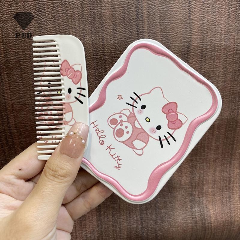 PND การ์ตูน Sanrio Hello Kitty พับ Clamshell กระจกแต่งหน้ากระจกหวีแบบพกพา Creative สําหรับผู้หญิงสาวกระจกมือถือ raoog
