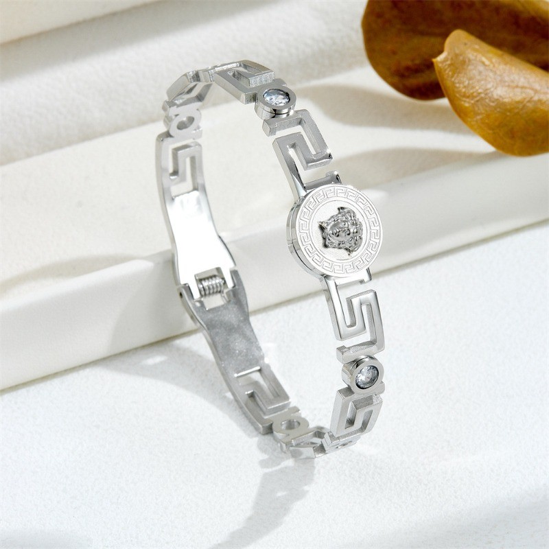 สร้อยข้อมือเหล็กไทเทเนียมหรูหรา Retro Great Wall ออกแบบโล่งพร้อมฝังเพทาย เหมาะสำหรับเป็นของขวัญ - รูปที่ 3