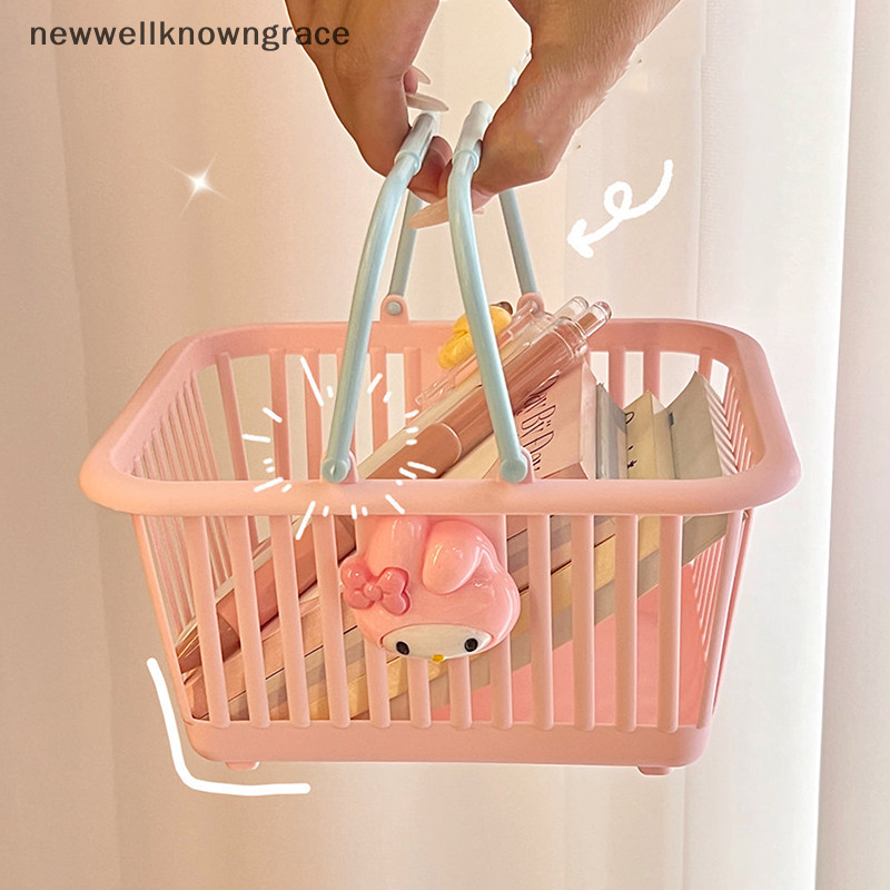 Newwellknowngrace Kawaii ตะกร้าเก็บอะนิเมะรูปเดสก์ท็อป Hollow Out ห้องน้ําแบบพกพาตะกร้าเก็บคริสต์มาสของขวัญเครื่องเขียนองค์กรตะกร้าเก็บ TH