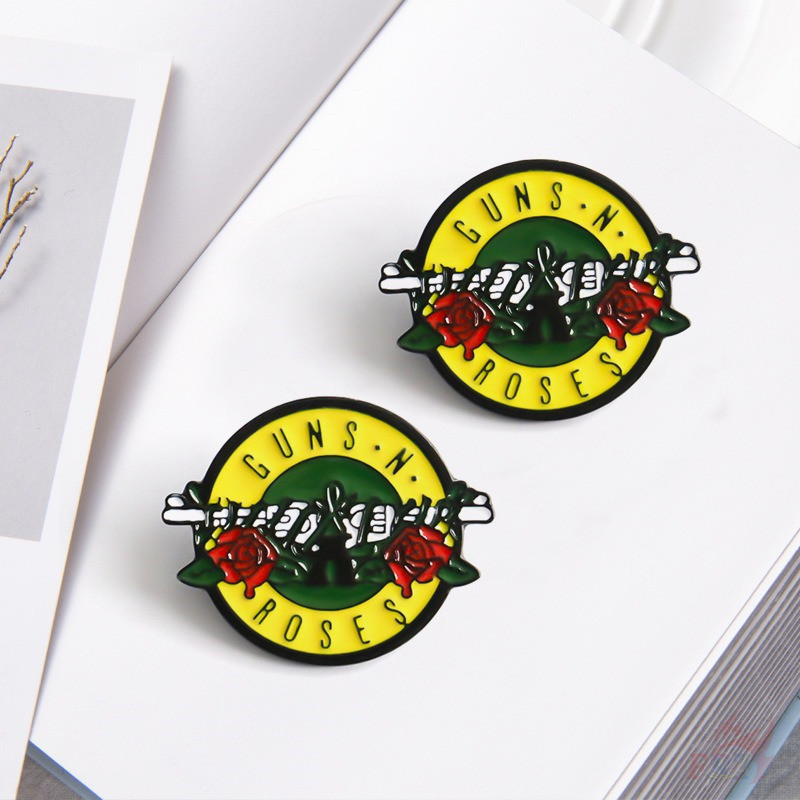 ★ Guns N Roses – เข็มกลัดวงร็อค ★ เข็มกลัดป้ายปุ่มกระเป๋าเป้สะพายหลังเคลือบ Doodle 1 ชิ้น ราคา ถูกที่สุด ดีลบีเคเค แกลเลอรีภาพที่ 3
