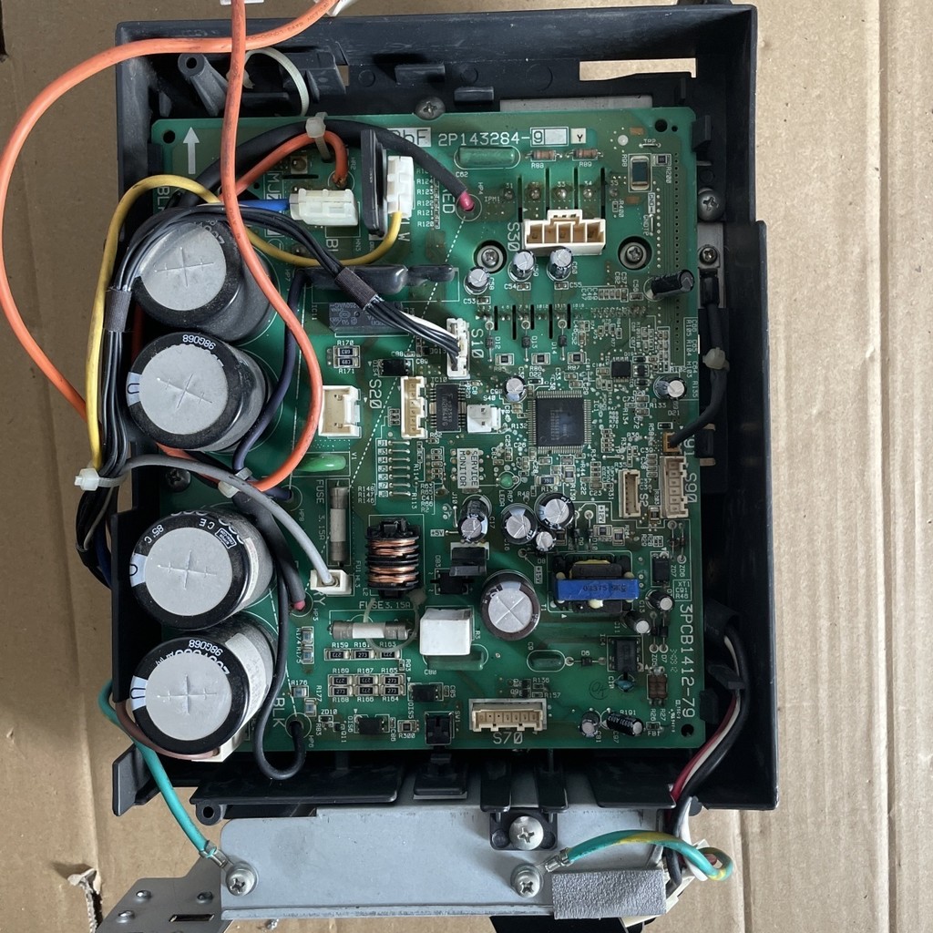 ไดกิ้นเครื่องปรับอากาศ2p143284ภายนอกเมนบอร์ด3pcb1412-2 RXS35FV2C-RXD35DV2C บอร์ดคอมพิวเตอร์