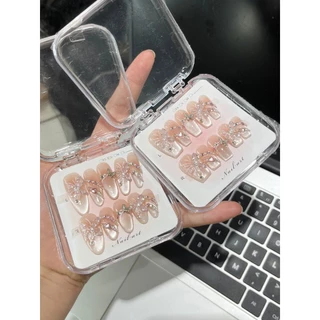 เล็บปลอม ทำด้วยมือ ตาแมวฝรั่งเศส ผีเสื้อที่วาดด้วยมือ เล็บปลอมขั้นสูง ทำเล็บ หลายสไตล์