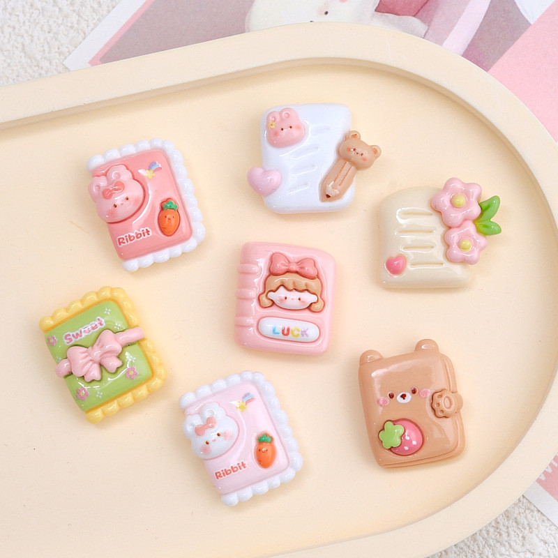 10ชิ้นน่ารักกระต่ายโน๊ตบุ๊คเรซิ่นเสน่ห์สําหรับ ทําเอง (3-99)