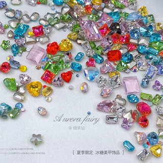 30 ชิ้นสี Candy โซดาแต่งเล็บเพชรสามมิติผสมสีโปร่งใสด้านล่างชี้ Love Heart Rock Candy เล็บรูปทรงพิเศษ