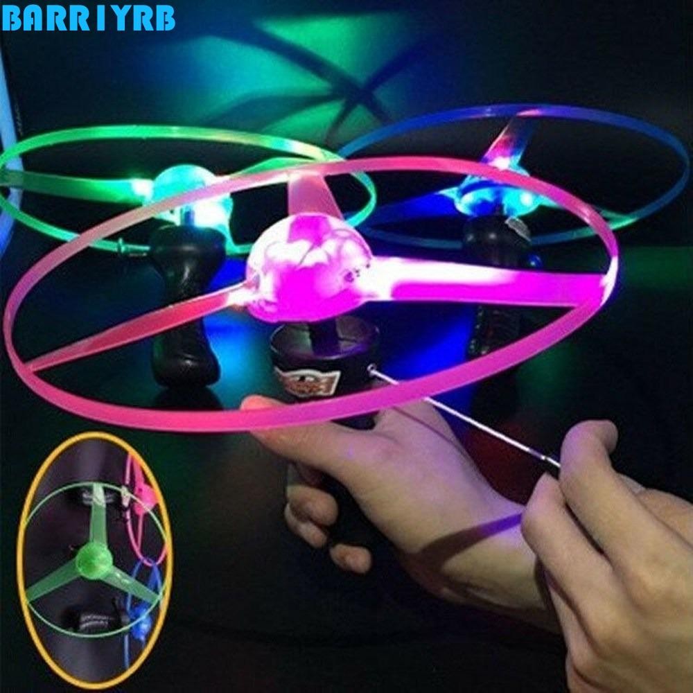 BARR1YRB ใบพัดเฮลิคอปเตอร์ของเล่น Flying Gyroscopes จับกระพริบเกมกลางแจ้งโคมไฟสนุกเฮลิคอปเตอร์ของเล่น Illuminated ของเล่นเด็กดึง String Flying UFO