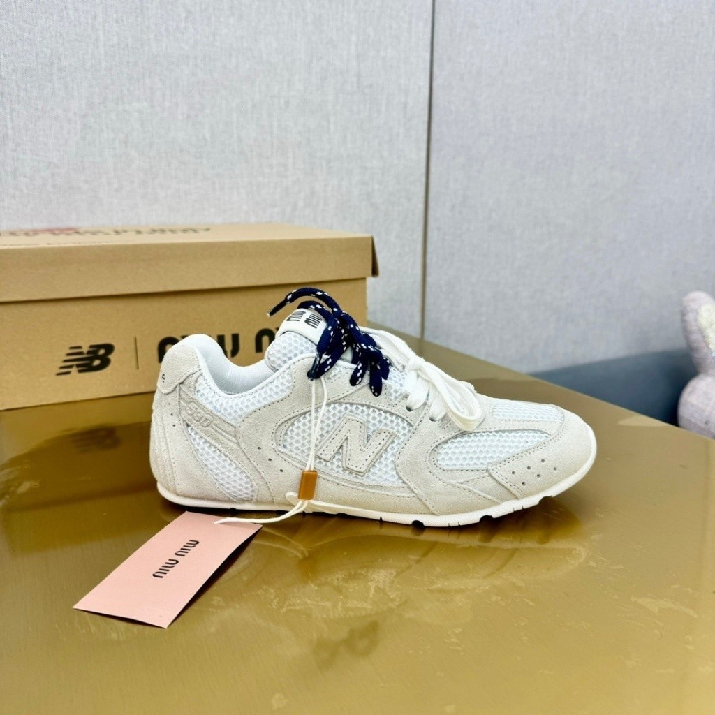 Miumiu รองเท้าผ้าใบตาข่ายระบายอากาศ New Balance