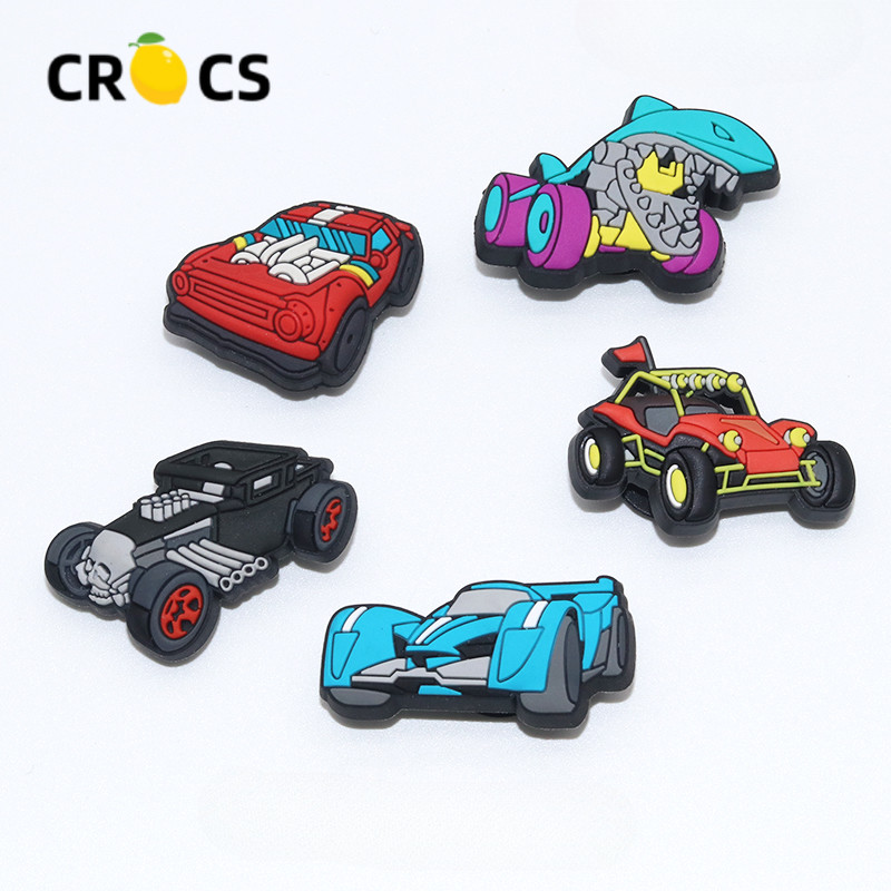 Jibbitz Crocs Charms สไตล์ใหม่รองเท้า Crocs ดอกไม้ของแท้ดอกไม้ล้อร้อนรถการ์ตูนรองเท้าตกแต่งรองเท้าหัวเข็มขัดการ์ด Luo Chi Zhibixing