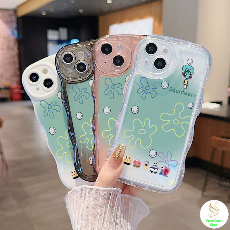 COD-ในไทย เคส สปันจ์บ็อบน่ารัก มองไปที่ปลาหมึก สําหรับiPhone 7 8 X 11 12 13 14 15 TPUขอบคลื่นซิลิโคนเคส รุ่นสำหรับคู่รัก