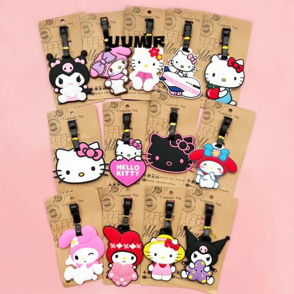 UUMIR ป้ายแท็กกระเป๋าเดินทาง, Hello Kitty ตุ๊กตาน่ารักของเล่นพวงกุญแจ,การ์ตูนกระเป๋าเดินทาง ID ผู้ถือที่อยู่ Creative ป้ายกระเป๋าเดินทางสายคล้อง Baggage Boarding