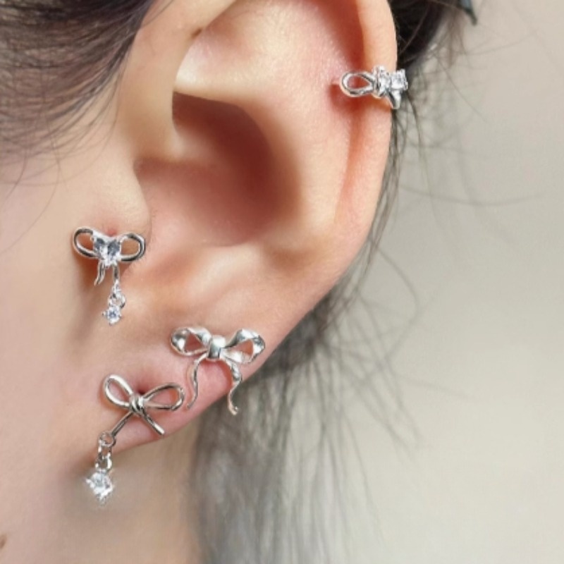 เราดอกไม้ที่ละเอียดอ่อนส925เงินคริสตัลโบว์เจาะต่างหูสําหรับผู้หญิงสาว ไม่แพ้ง่าย หูกระดุมอุปกรณ์เครื่องประดับ - รูปที่ 2
