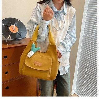 【พร้อมส่ง】Miss bag fashion กระเป๋าสะพายไหล่ จุของได้เยอะรุ่นฮิต สไตล์เกาหลี(ไม่มีจี้ห้อยกระเป๋า)