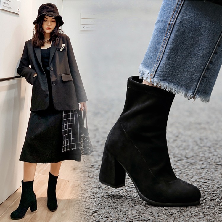 MNL34-54 รองเท้ามาร์ติน,mid-heel ยืดหยุ่น มีส้นและToe_round ออกแบบสำหรับการสวมใส่ง่าย เหมาะกับ_stage