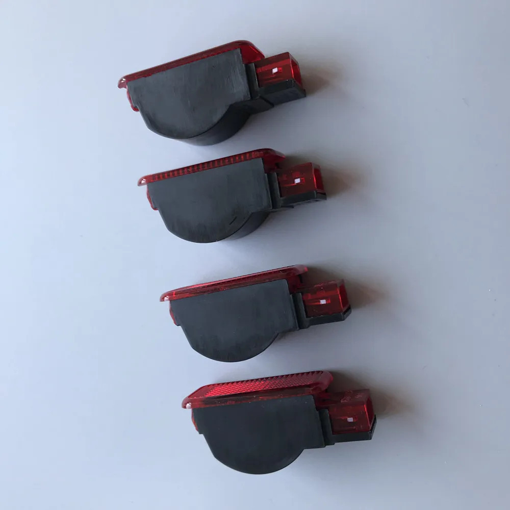 สําหรับ AUDI A3 A4 A6 A7 A8 Q3 Q5 Q7 TT S3 S4 S6 RS3 RS4 RS7 ไฟเตือนสีแดง OEM ประตูรถภายในแสงสีแดง 8