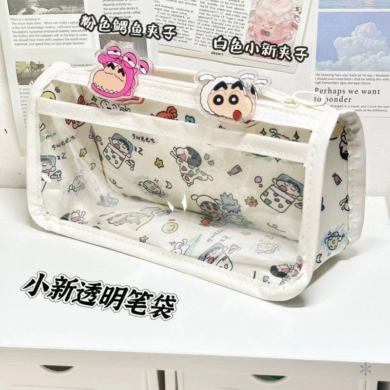【ใหม่】กระเป๋าดินสอโปร่งใสลายชินจัง ✨ กล่องเครื่องเขียนนักเรียนสไตล์ญี่ปุ่น | หลายช่องจัดเก็บ ความจุใหญ่ พกพาง่าย