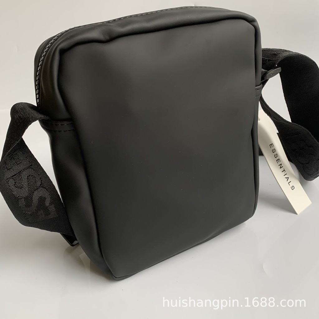 Fog Messenger Bag ESSENTIALS กระเป๋าสะพายไหล่ผู้ชายกระเป๋าโทรศัพท์มือถือ