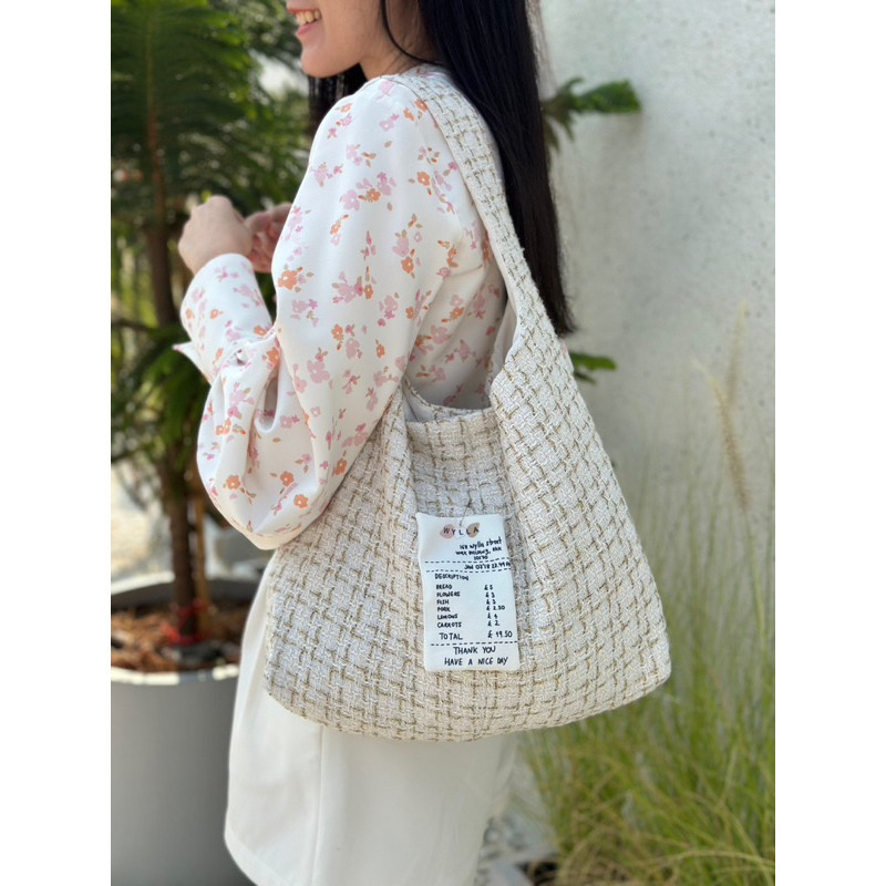 Wyllabrand กระเป๋าผ้า Classic Croissant Milk Cream