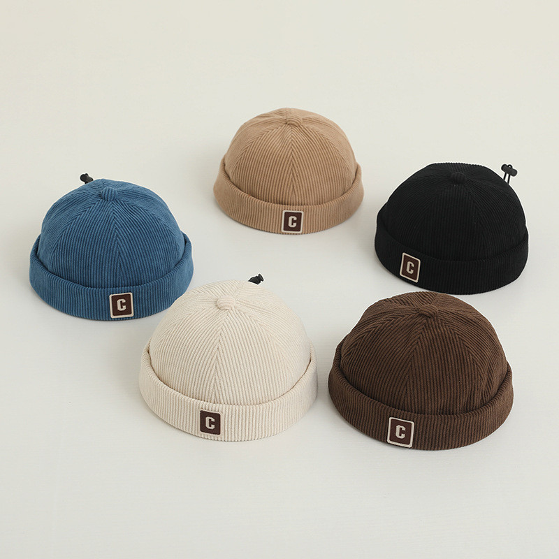 ฤดูใบไม้ร่วงฤดูหนาว Corduroy หมวกเด็กสีทึบ C ตัวอักษรเด็กวัยหัดเดินเด็ก Brimless หมวก Hip Hop ชายหญิงปรับ Docker หมวก