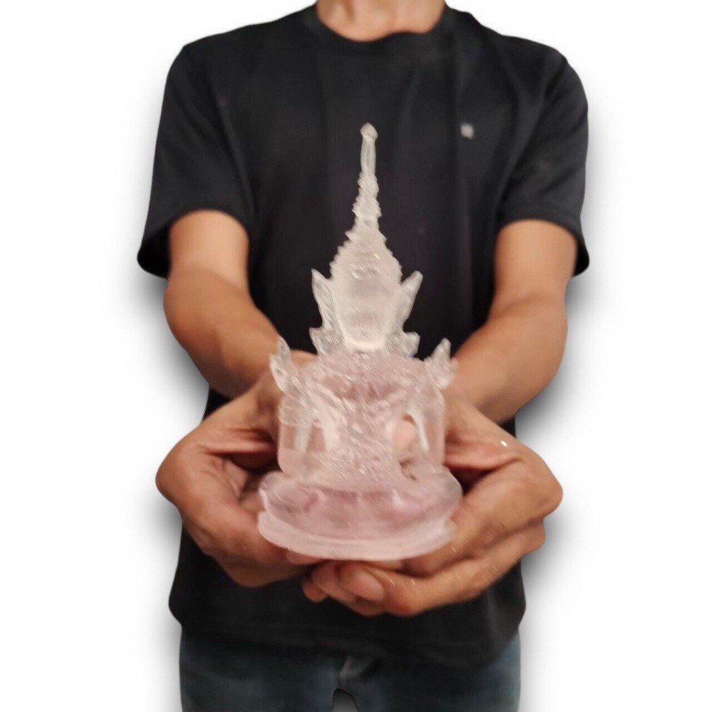 พระแก้วใส ไม่มีฐาน วัดพระเเก้ว สีใส กว้าง 2นิ้ว สูง 4นิ้ว ช่วยให้ประสบความสำเร็จตามที่หวัง ขอได้ทุกเรื่อง (sumpatichami)