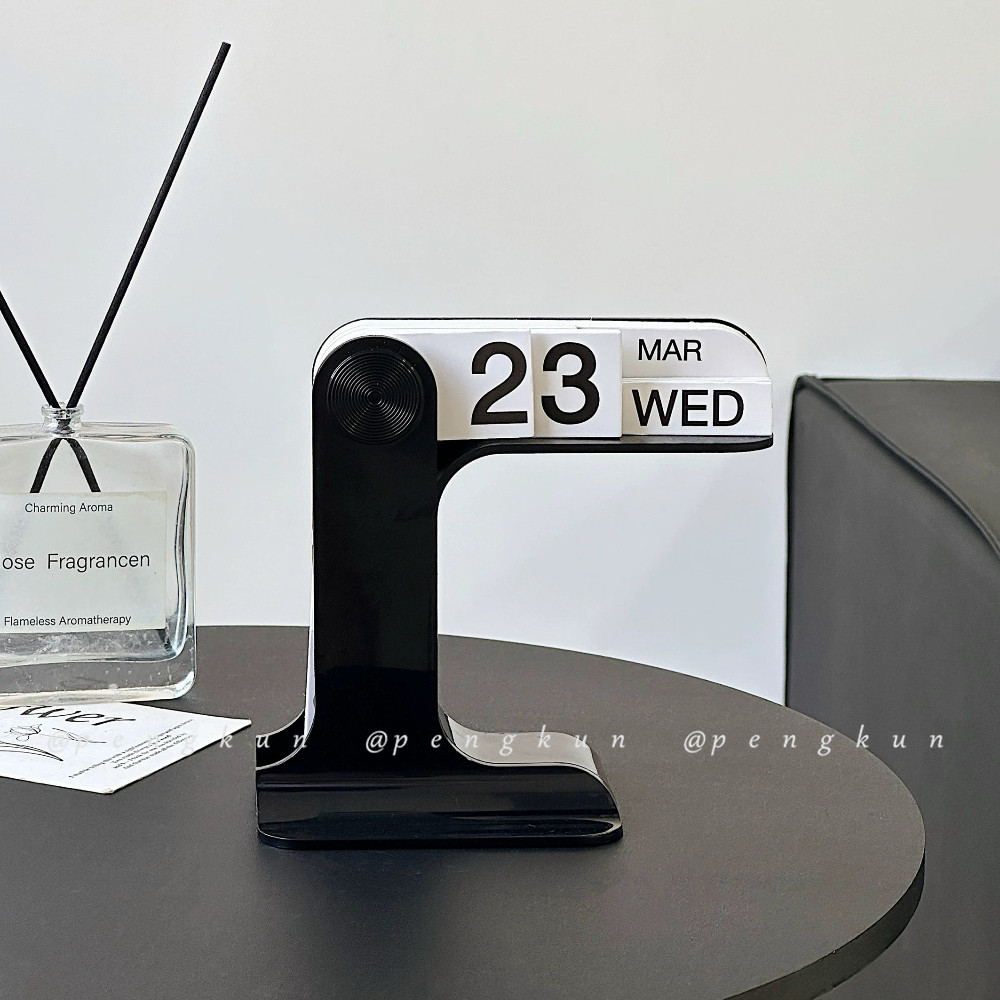 Simple Flip ปฏิทินปฏิทินตั้งโต๊ะตกแต่ง Niche High-End Home Living Room Entrance Cabinet Office Desktop ตกแต่ง