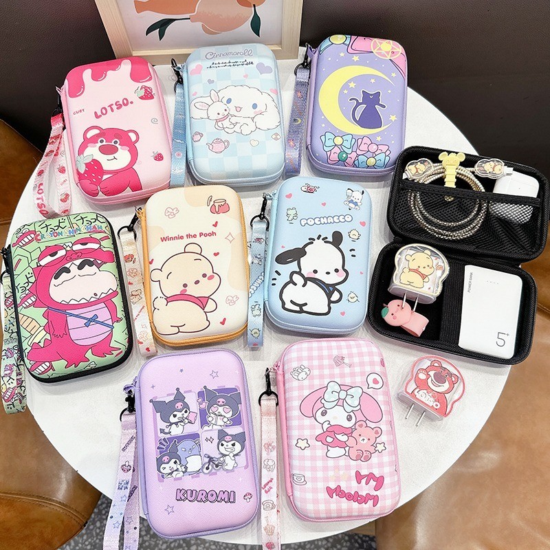 การ์ตูนน่ารัก Sanrio อะนิเมะ Hello Kitty Kuromi Pochacco หูฟังกรณีสายชาร์จเหรียญ Hard Disk Travel แบบพกพากระเป๋า Organizer