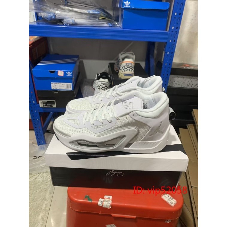2024ราคาที่ดีที่สุดair A/J zoom Tatum 1white sier รองเท้าผ้าใบผู้ชายรองเท้าบาสเก็ตบอล