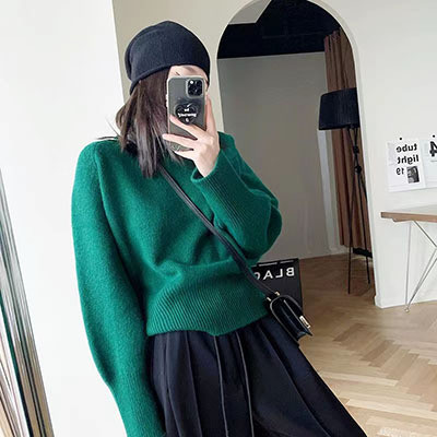 เสื้อสเวตเตอร์คอกลมสีขาวเรียบง่ายสไตล์เกาหลีสำหรับผู้หญิงหนาและอบอุ่นฤดูใบไม้ร่วงและฤดูหนาวใหม่เสื้อสเวตเตอร์ฐานแขนยาวหมายเหตุ Guanfengma orm5