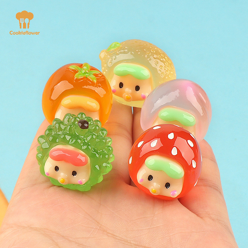 Ckfr การ์ตูนผลไม้ส่องสว่างตุ๊กตามินิหุ่นไมโครภูมิทัศน์ตกแต่ง Miniatures ตุ๊กตาน่ารักอุปกรณ์ตกแต่งบ้านของขวัญใหม่