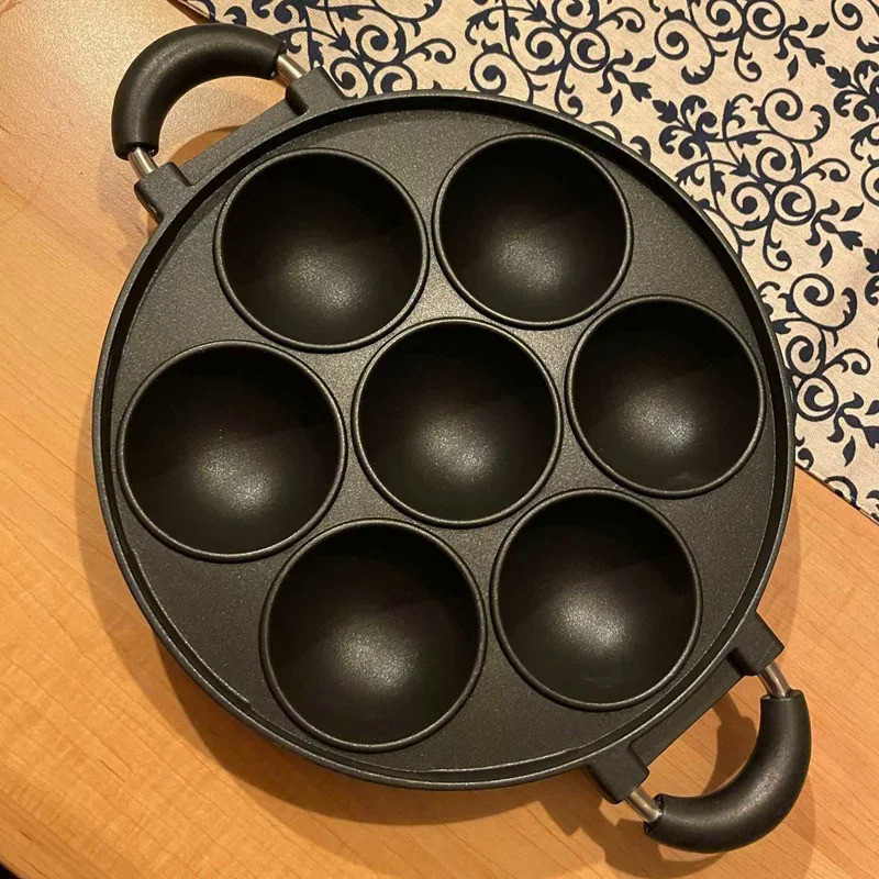 7 Hole Cooking Cake Pan Cast Iron Omelette Pan Non-Stick Cooking Pot Breakfast Egg Cooker Cake Mold 