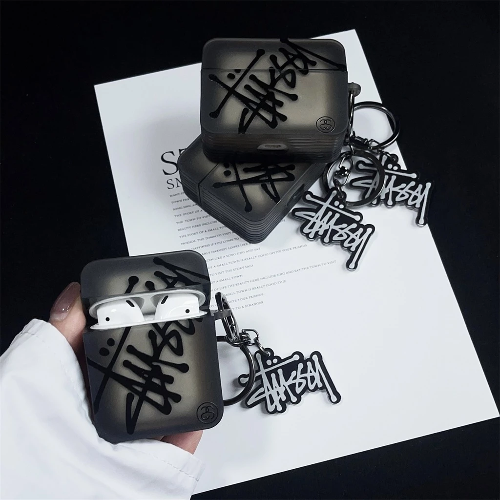 Stussy Soft TPU ซิลิโคนสแควร์สําหรับ AIRPODS 4 PRO2 /1/2/3 PRO ป้องกันกรณีเฉพาะเชลล์ฝาครอบป้องกันอุปกรณ์เสริม