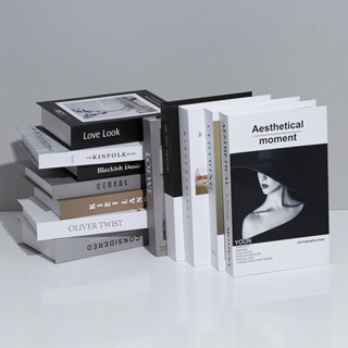 หนังสือปลอม📚 พร็อพถ่ายรูป ม็อคอัพ หนังสือตั้งโชว์ พร็อพสำหรั…