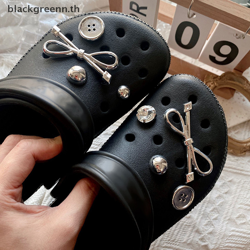 Bgree 8 ชิ้น/เซ็ตโลหะเงิน Electroplated ปุ่มโบว์ Dot Heart Ch รองเท้าหัวเข็มขัด DIY ที่ถอดออกได้ Cs รองเท้าแตะอุปกรณ์เสริม