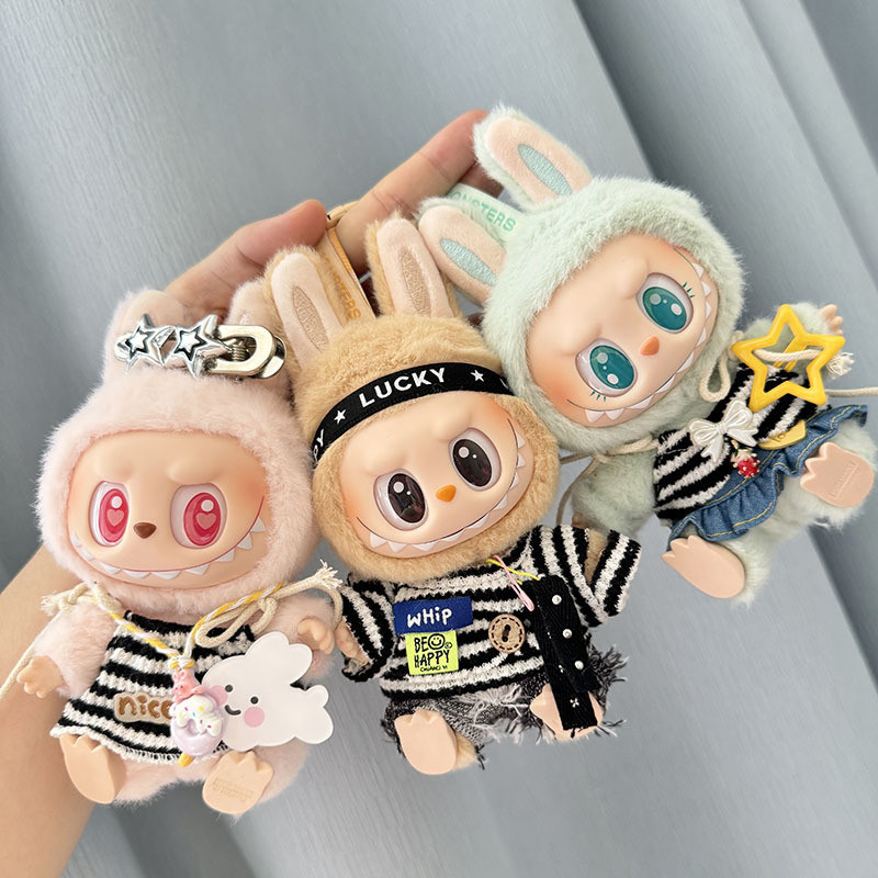 [จัดส่งทันที] ชุด labubu v2💕ชุดลาบูบู้ v2,ชุดเสื้อผ้าน่ารักหลากหลาย,ชุดบู้ v2 (ขายเสื้อผ้าเท่านั้น)