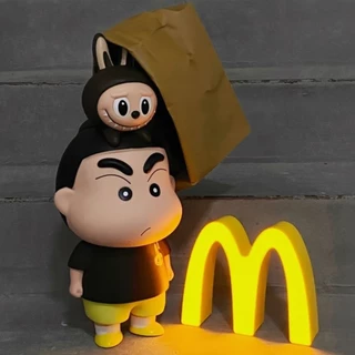 💥จัดส่งจากประเทศไทย💥Crayon Shin chan คอสเพลย์ Action Figure รุ่น Q ตุ๊กตาของขวัญเด็กตกแต่งรถเครื่องประดับของเล่นคอลเลกชันบ้านเค้กตกแต่งแบบไดนามิก Superman